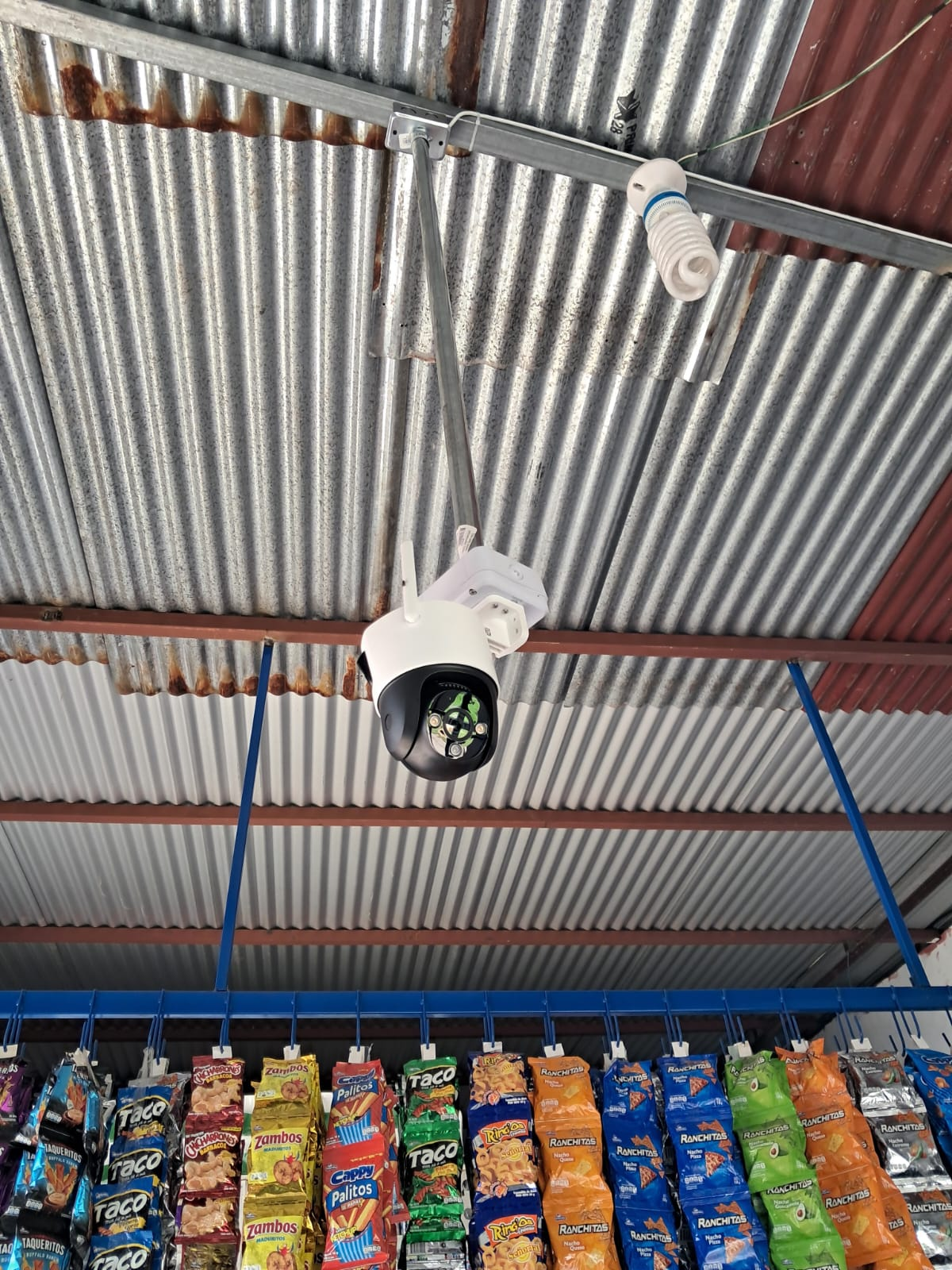 Cámara en fachada